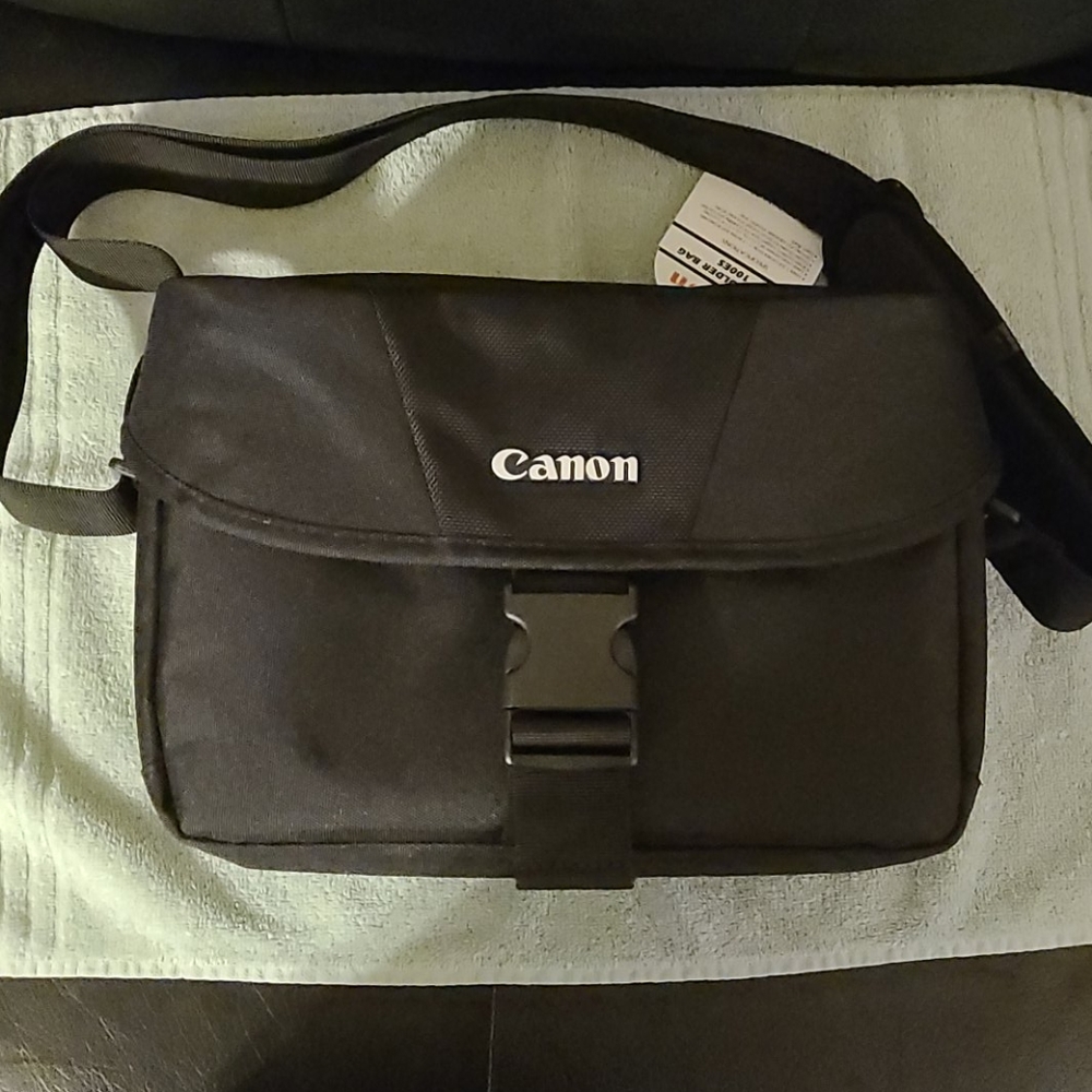 Canon eos shoulder camera bag 100 es
